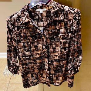 Women’s shirt size small